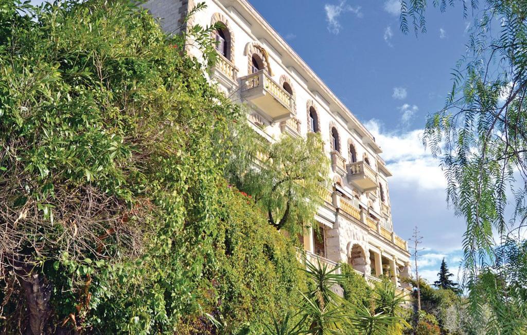 Appartamento Nella Torre Grimaldi  Bagian luar foto