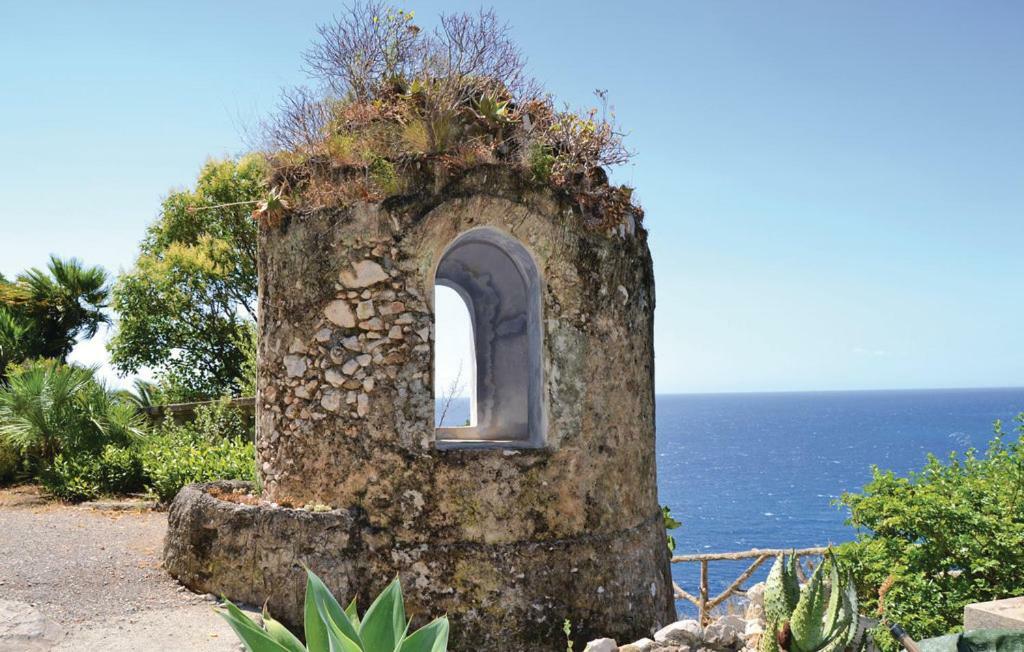 Appartamento Nella Torre Grimaldi  Bagian luar foto